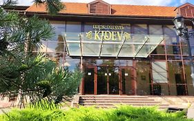 Kidev Отель